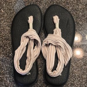Sanuk yoga sling sandals